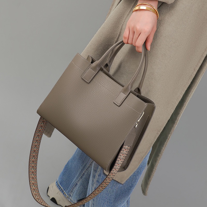 Bolsa Satchel de Couro Genuíno - Luxury Bags Quiet avaliação e preço