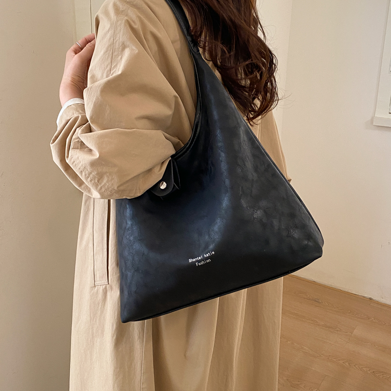 Bolsa Hobo Feminina de Couro S - Luxury Bags Quiet avaliação e preço