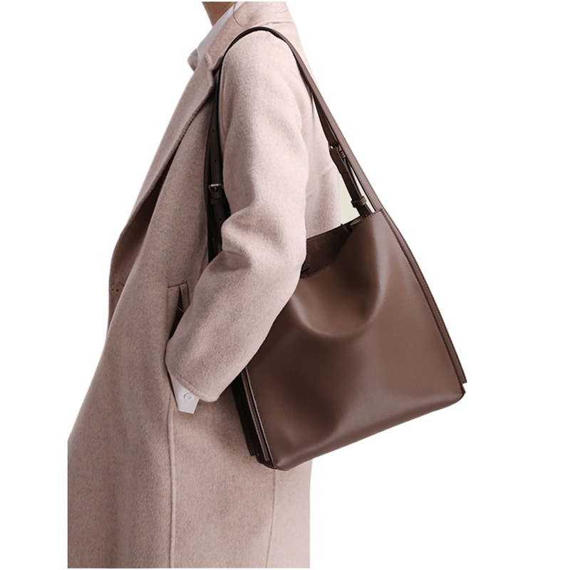 Bolsa Bucket de Couro Genuíno  - Luxury Bags Quiet avaliação e preço